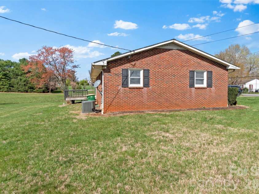 610 Nc 67 Highway, Boonville, NC 27011.  MLS# CAR4358828, YatesRealty ID 5437. 