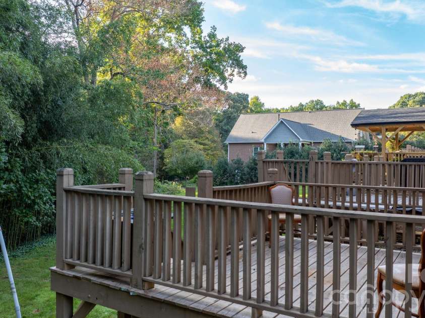 2433 1st Street, Hickory, NC 28601.  MLS# CAR4430009, YatesRealty ID 54370. 