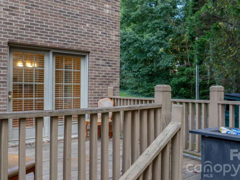 2433 1st Street, Hickory, NC 28601.  MLS# CAR4430009, YatesRealty ID 54370. 