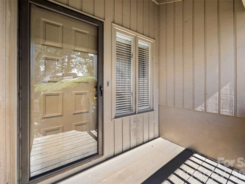 12 Marina Road, Lake Wylie, SC 29710.  MLS# CAR4430463, YatesRealty ID 54371. 