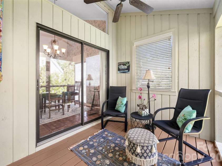 12 Marina Road, Lake Wylie, SC 29710.  MLS# CAR4430463, YatesRealty ID 54371. 
