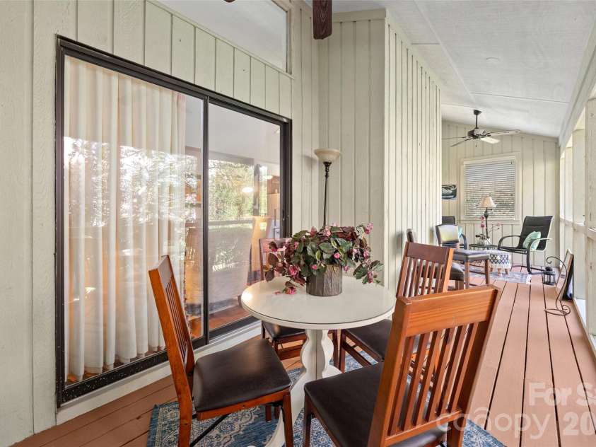 12 Marina Road, Lake Wylie, SC 29710.  MLS# CAR4430463, YatesRealty ID 54371. 