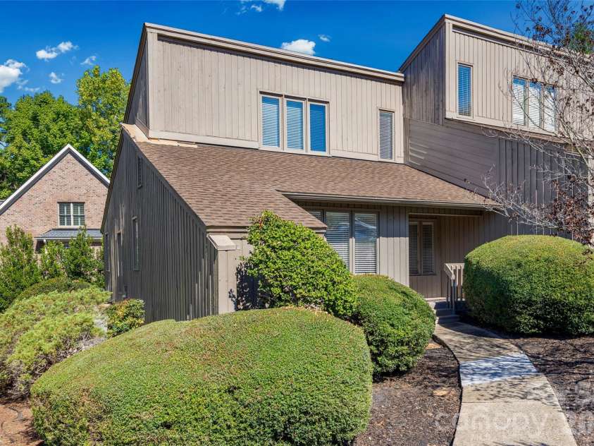 12 Marina Road, Lake Wylie, SC 29710.  MLS# CAR4430463, YatesRealty ID 54371. 