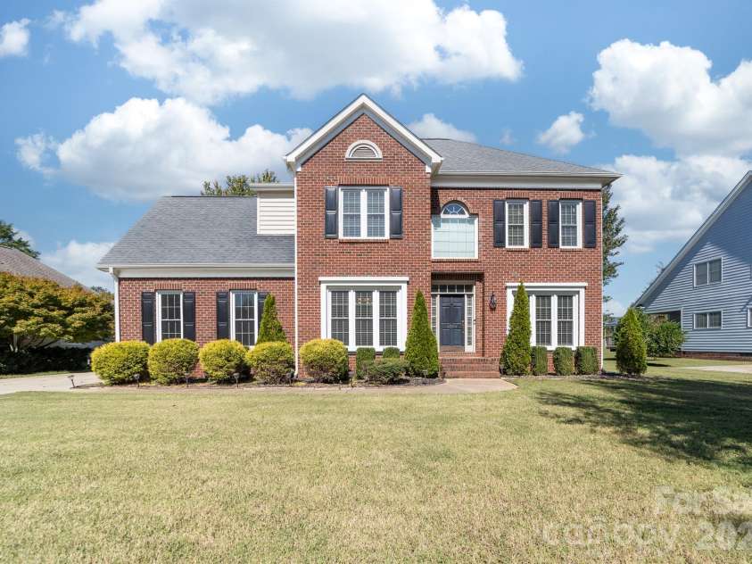 4014 Belle Meade Circle, Belmont, NC 28012.  MLS# CAR4429750, YatesRealty ID 54372. 