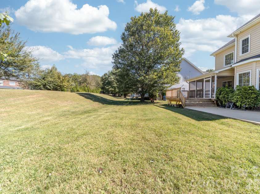 4014 Belle Meade Circle, Belmont, NC 28012.  MLS# CAR4429750, YatesRealty ID 54372. 