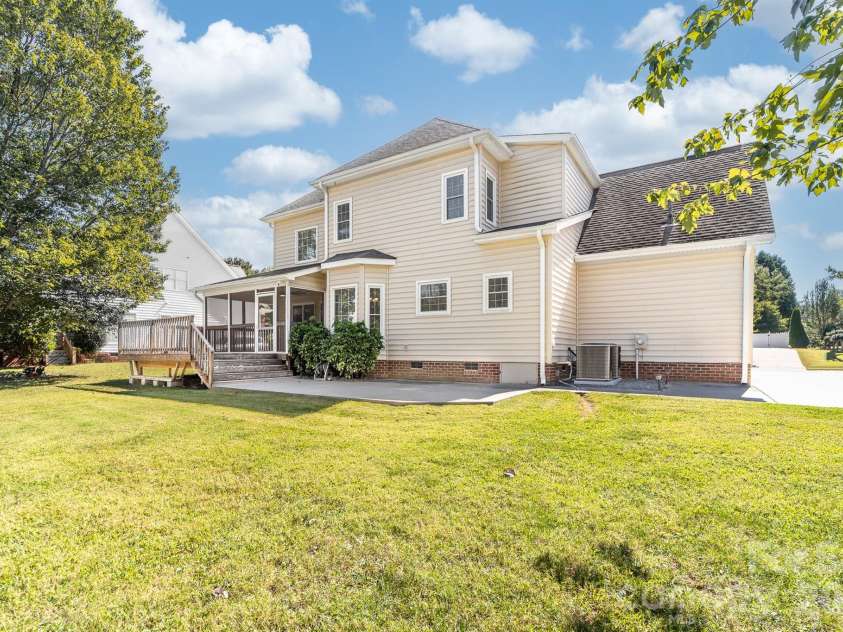 4014 Belle Meade Circle, Belmont, NC 28012.  MLS# CAR4429750, YatesRealty ID 54372. 