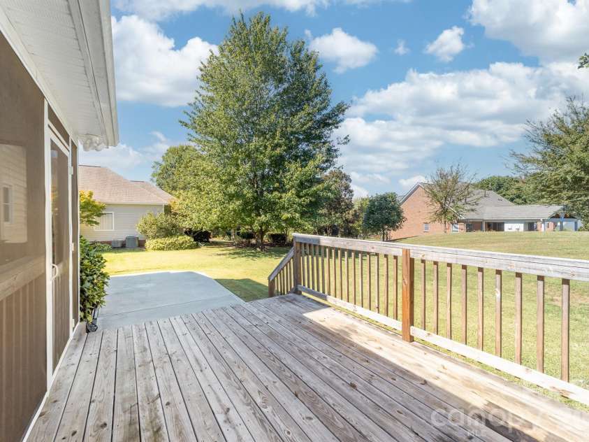 4014 Belle Meade Circle, Belmont, NC 28012.  MLS# CAR4429750, YatesRealty ID 54372. 