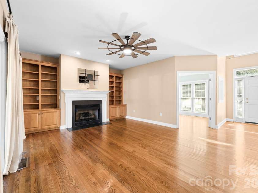 4014 Belle Meade Circle, Belmont, NC 28012.  MLS# CAR4429750, YatesRealty ID 54372. 