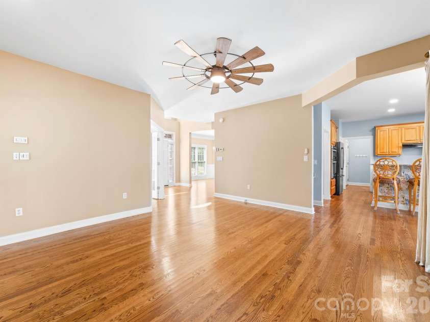 4014 Belle Meade Circle, Belmont, NC 28012.  MLS# CAR4429750, YatesRealty ID 54372. 