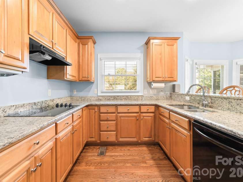 4014 Belle Meade Circle, Belmont, NC 28012.  MLS# CAR4429750, YatesRealty ID 54372. 