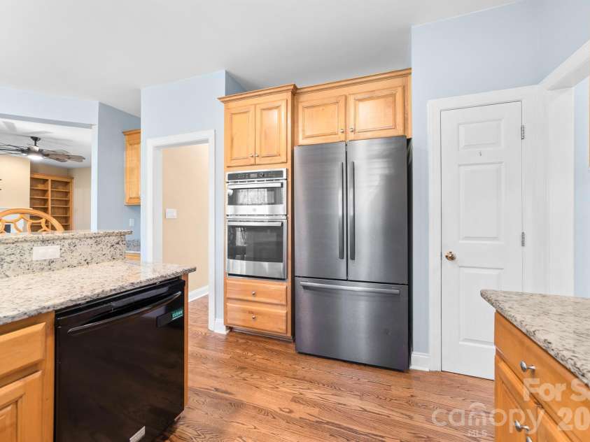 4014 Belle Meade Circle, Belmont, NC 28012.  MLS# CAR4429750, YatesRealty ID 54372. 