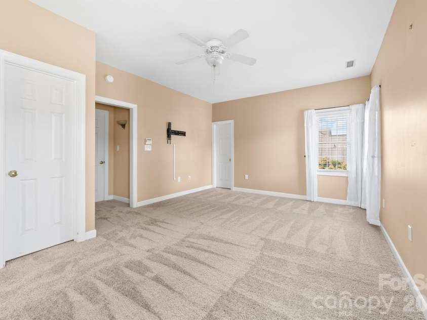 4014 Belle Meade Circle, Belmont, NC 28012.  MLS# CAR4429750, YatesRealty ID 54372. 