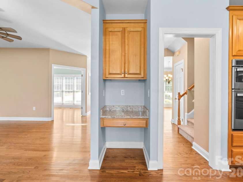 4014 Belle Meade Circle, Belmont, NC 28012.  MLS# CAR4429750, YatesRealty ID 54372. Desk area