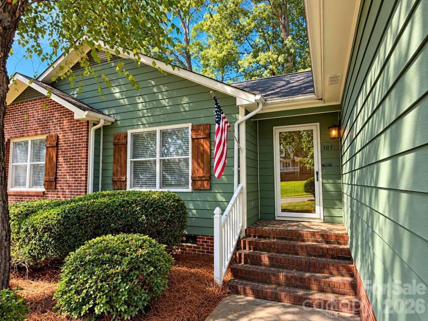 101 Antelope Drive, Mount Holly, NC 28120.  MLS# CAR4429952, YatesRealty ID 54374. 