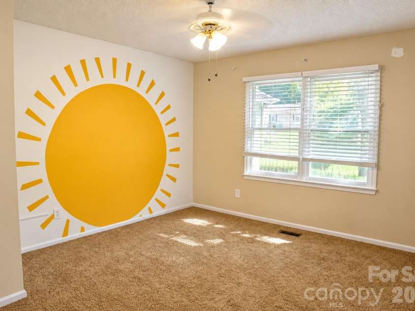 101 Antelope Drive, Mount Holly, NC 28120.  MLS# CAR4429952, YatesRealty ID 54374. 