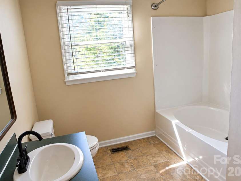 101 Antelope Drive, Mount Holly, NC 28120.  MLS# CAR4429952, YatesRealty ID 54374. 