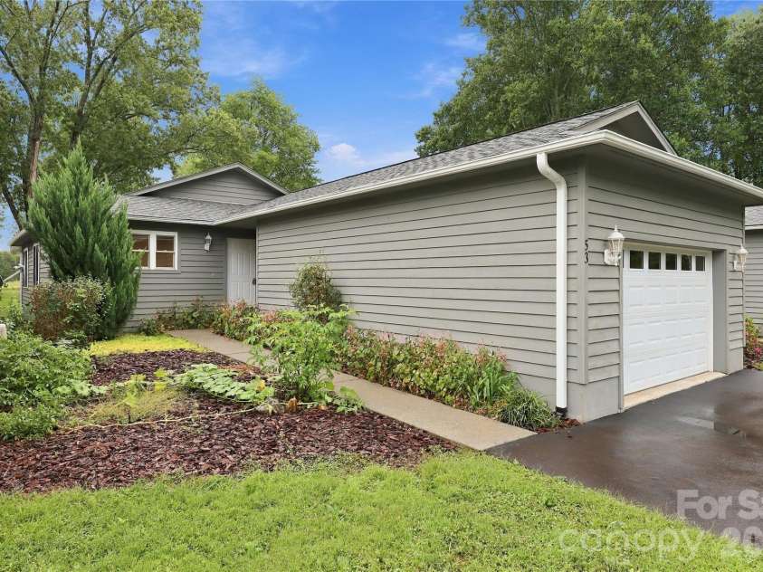 53 Southern Fairway Court, Etowah, NC 28729.  MLS# CAR4415918, YatesRealty ID 54377. 