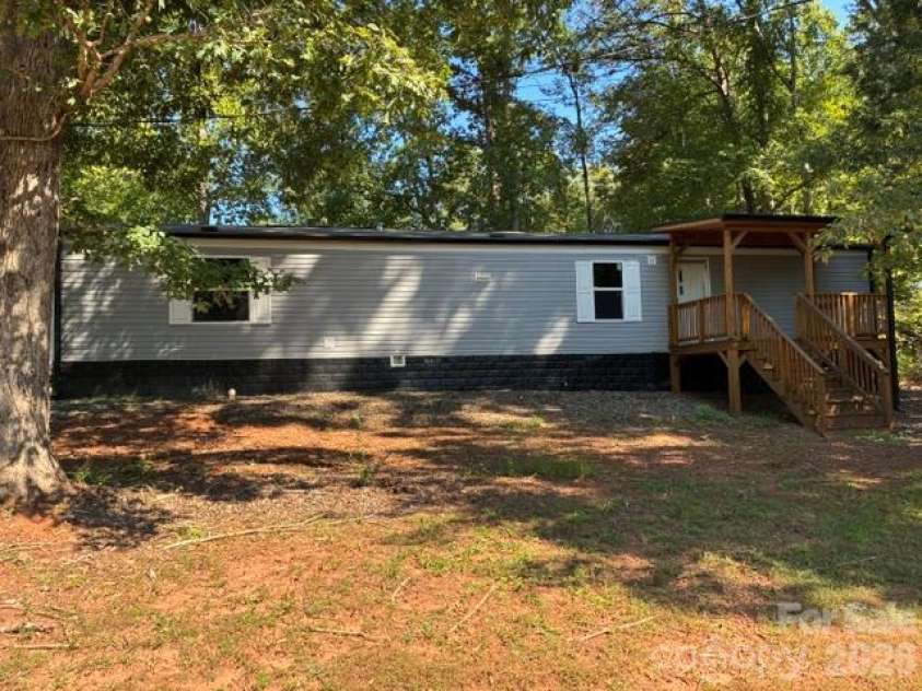 213 Northview Dorsey Street, Rutherfordton, NC 28139.  MLS# CAR4430722, YatesRealty ID 54379. 