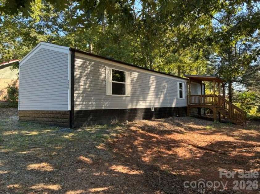 213 Northview Dorsey Street, Rutherfordton, NC 28139.  MLS# CAR4430722, YatesRealty ID 54379. 