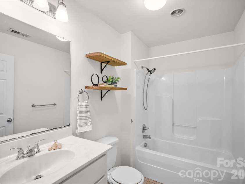 608 1/2 Concord Street, Morganton, NC 28655.  MLS# CAR4358669, YatesRealty ID 5438. 