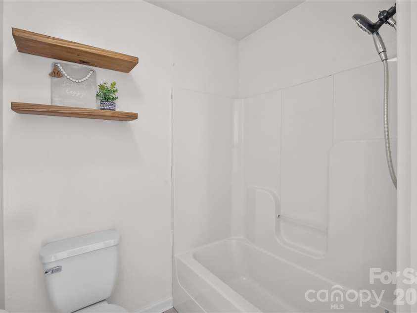 608 1/2 Concord Street, Morganton, NC 28655.  MLS# CAR4358669, YatesRealty ID 5438. 