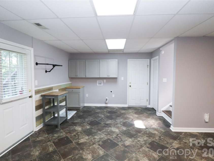 1896 Timber Trace, Morganton, NC 28655.  MLS# CAR4429929, YatesRealty ID 54380. Laundry Area