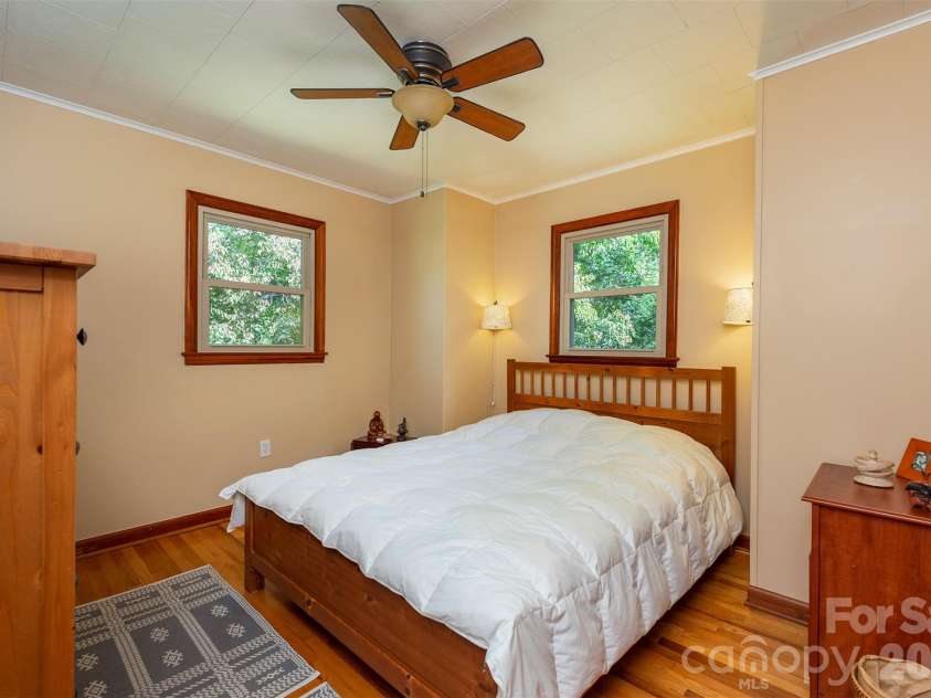 824 Cherokee Avenue, Black Mountain, NC 28711.  MLS# CAR4430479, YatesRealty ID 54382. Primary Bedroom on the main floor