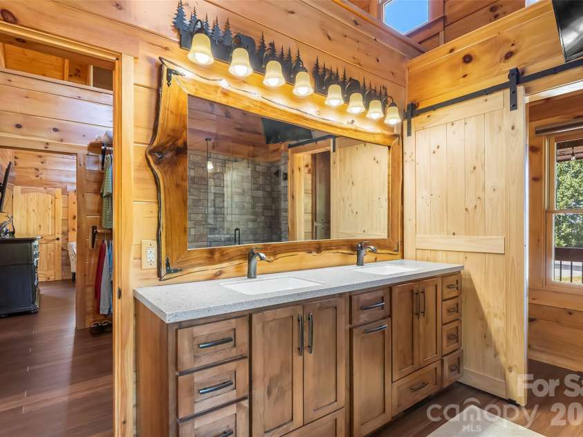 1853 Grandview Drive, Nebo, NC 28761.  MLS# CAR4430232, YatesRealty ID 54383. Primary Suite