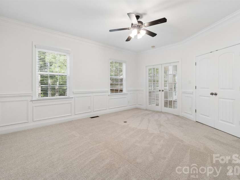 5316 Griffith Road, Monroe, NC 28112.  MLS# CAR4430673, YatesRealty ID 54385. Flex space on Main Floor