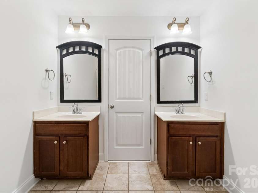 5316 Griffith Road, Monroe, NC 28112.  MLS# CAR4430673, YatesRealty ID 54385. Secondary Bathroom