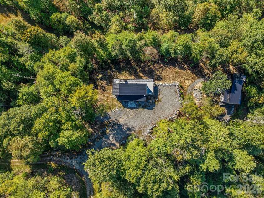 700 Sunnyside Drive, Marshall, NC 28753.  MLS# CAR4428837, YatesRealty ID 54386. 