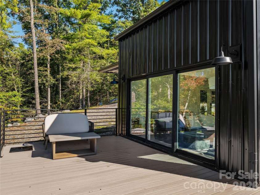 700 Sunnyside Drive, Marshall, NC 28753.  MLS# CAR4428837, YatesRealty ID 54386. 