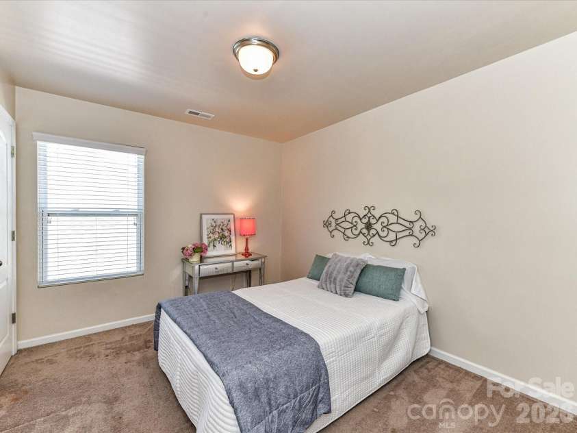1201 Mountain Laurel Court, Matthews, NC 28104.  MLS# CAR4354777, YatesRealty ID 5439. 