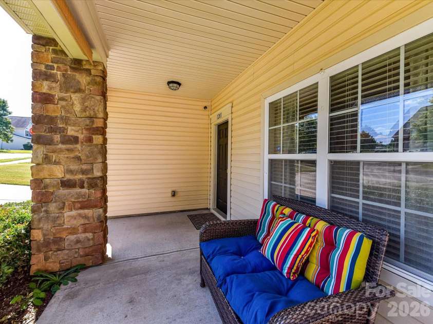 1201 Mountain Laurel Court, Matthews, NC 28104.  MLS# CAR4354777, YatesRealty ID 5439. 