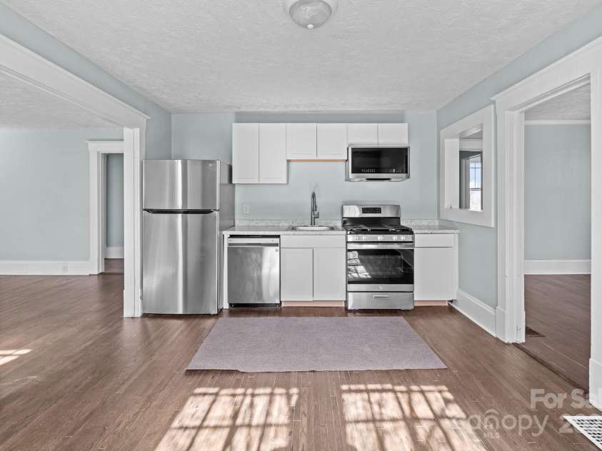 208 Lafayette Street, Salisbury, NC 28144.  MLS# CAR4288904, YatesRealty ID 5439. 