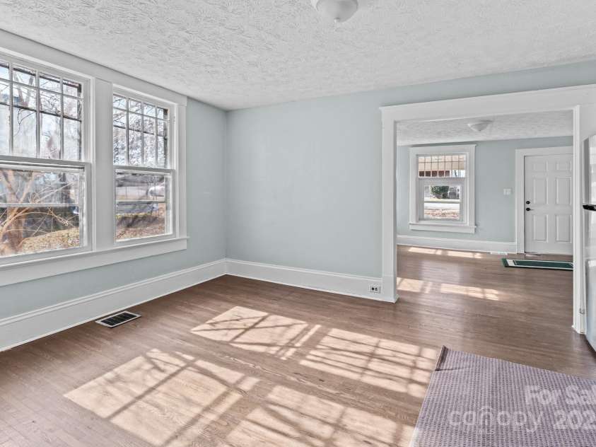 208 Lafayette Street, Salisbury, NC 28144.  MLS# CAR4288904, YatesRealty ID 5439. 