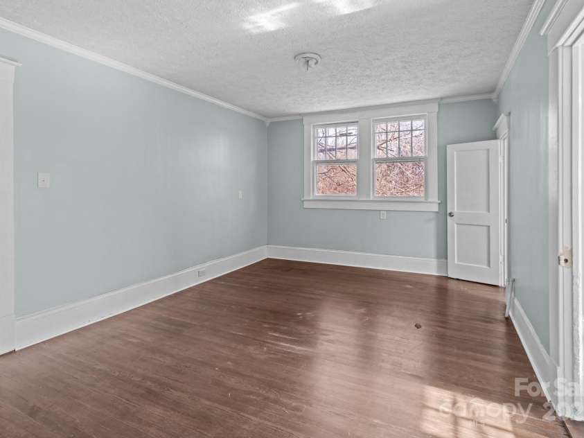 208 Lafayette Street, Salisbury, NC 28144.  MLS# CAR4288904, YatesRealty ID 5439. 