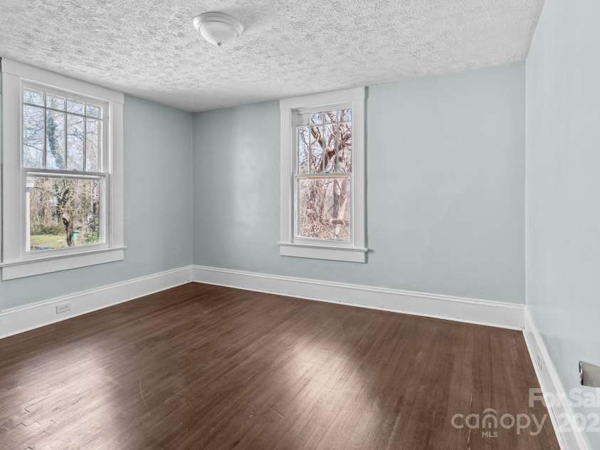 208 Lafayette Street, Salisbury, NC 28144.  MLS# CAR4288904, YatesRealty ID 5439. 