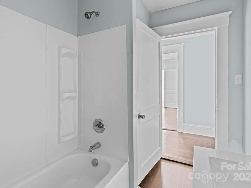208 Lafayette Street, Salisbury, NC 28144.  MLS# CAR4288904, YatesRealty ID 5439. 