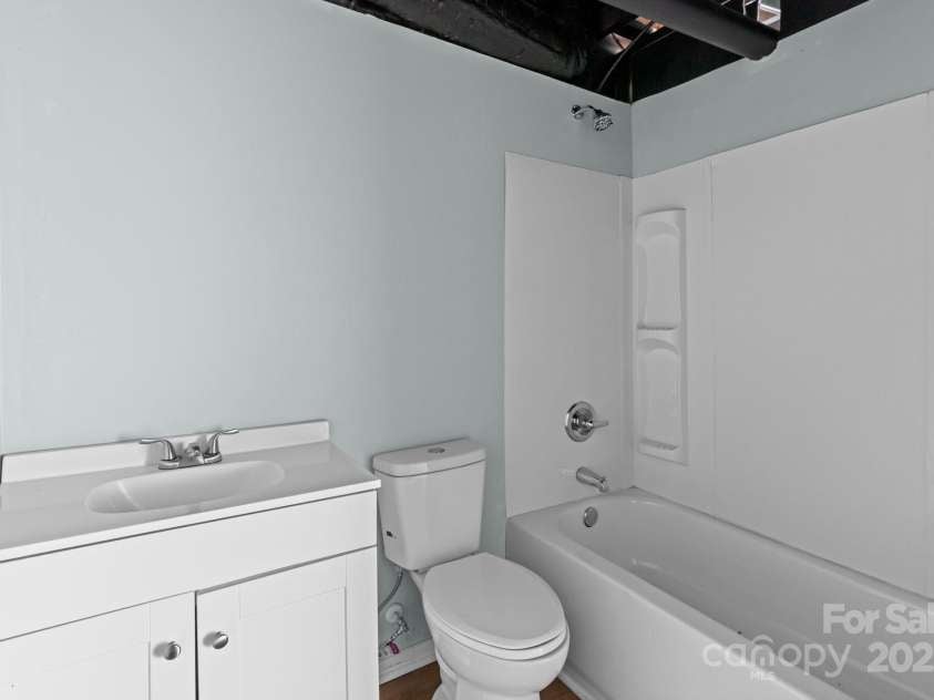 208 Lafayette Street, Salisbury, NC 28144.  MLS# CAR4288904, YatesRealty ID 5439. 