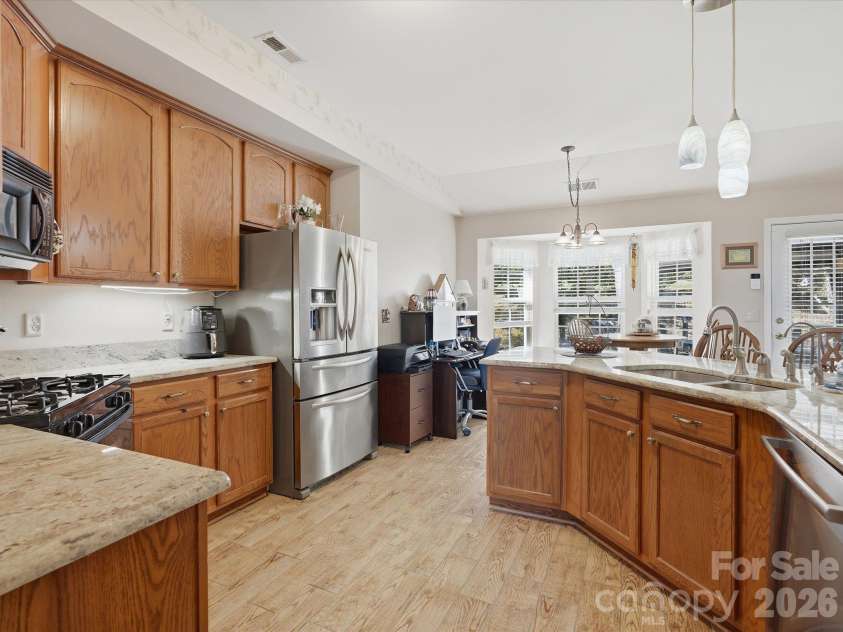 526 Kenbridge Lane, Rock Hill, SC 29732.  MLS# CAR4427426, YatesRealty ID 54396. 