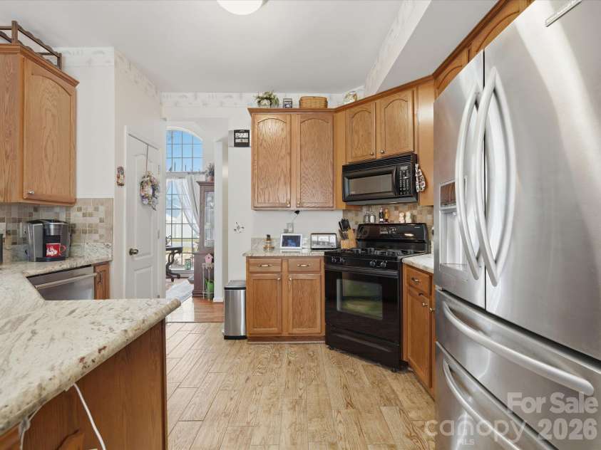 526 Kenbridge Lane, Rock Hill, SC 29732.  MLS# CAR4427426, YatesRealty ID 54396. 