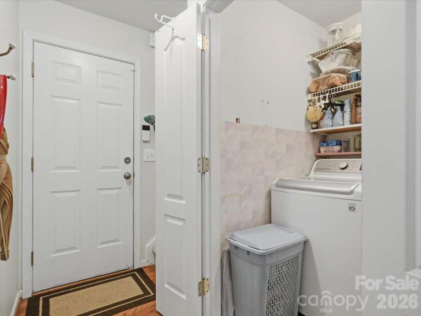 526 Kenbridge Lane, Rock Hill, SC 29732.  MLS# CAR4427426, YatesRealty ID 54396. 
