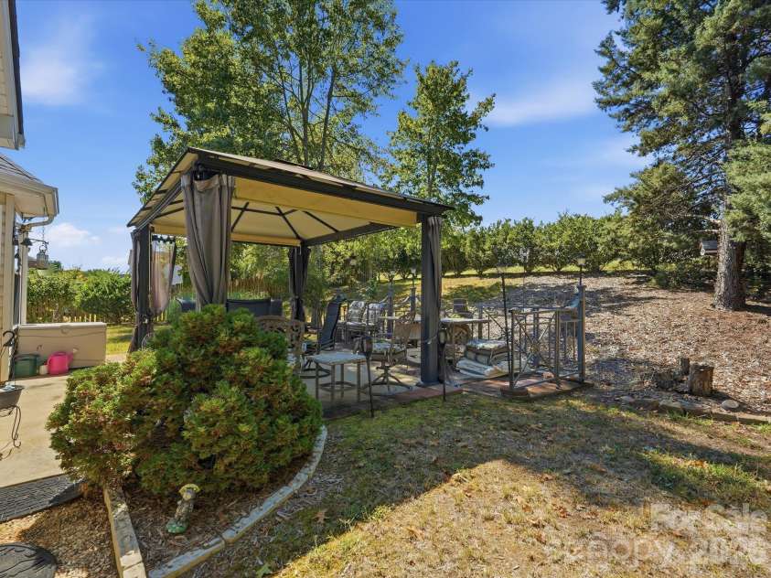 526 Kenbridge Lane, Rock Hill, SC 29732.  MLS# CAR4427426, YatesRealty ID 54396. 