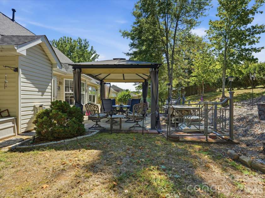 526 Kenbridge Lane, Rock Hill, SC 29732.  MLS# CAR4427426, YatesRealty ID 54396. 