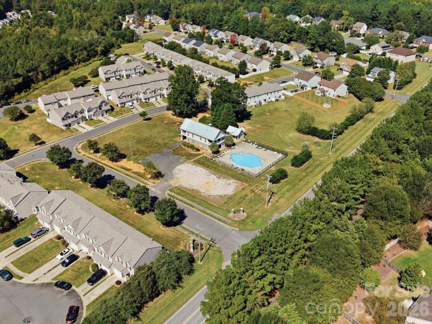 526 Kenbridge Lane, Rock Hill, SC 29732.  MLS# CAR4427426, YatesRealty ID 54396. 