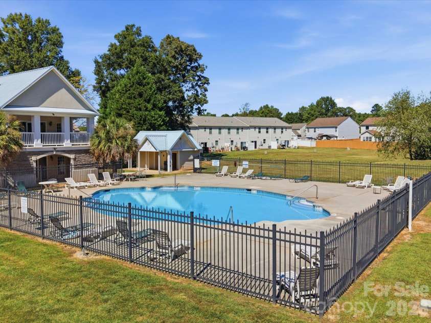 526 Kenbridge Lane, Rock Hill, SC 29732.  MLS# CAR4427426, YatesRealty ID 54396. 