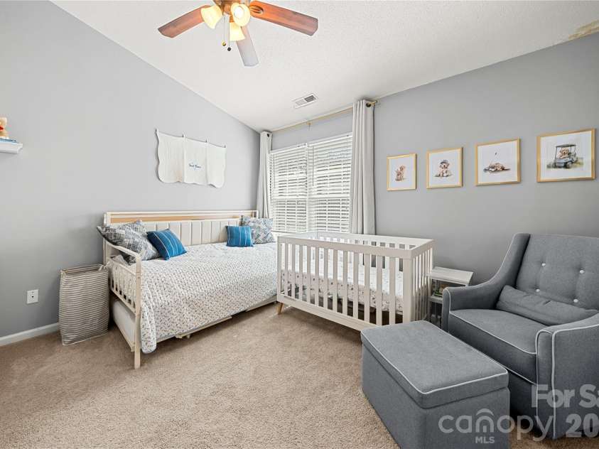 8251 Circle Tree Lane, Charlotte, NC 28277.  MLS# CAR4430235, YatesRealty ID 54399. 