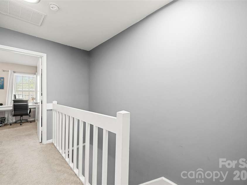 8251 Circle Tree Lane, Charlotte, NC 28277.  MLS# CAR4430235, YatesRealty ID 54399. 