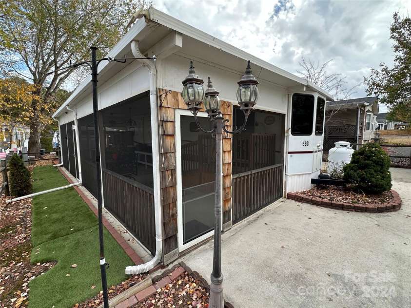 141 Cardinal Avenue, New London, NC 28127.  MLS# CAR4199704, YatesRealty ID 544. 